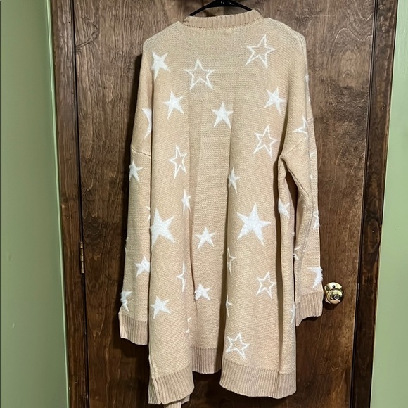 Chic Soul Women's Beige Star Cardigan Sweater - Picture 3 of 3